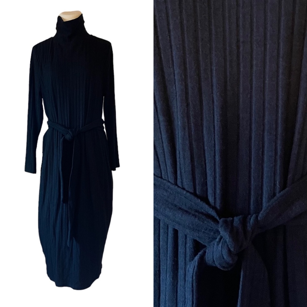 Torrid 1 (1X)  Black Poly-rayon Rib Knit Midi Sweater Dress High Neck Belt Lined